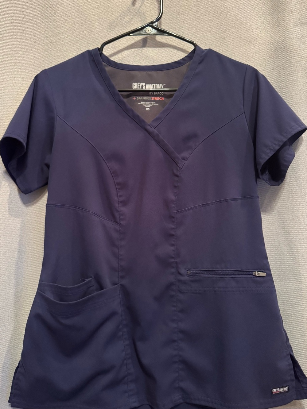 Grey's Anatomy Women's Deep Navy V-Neck Scrub Top - Stretch
